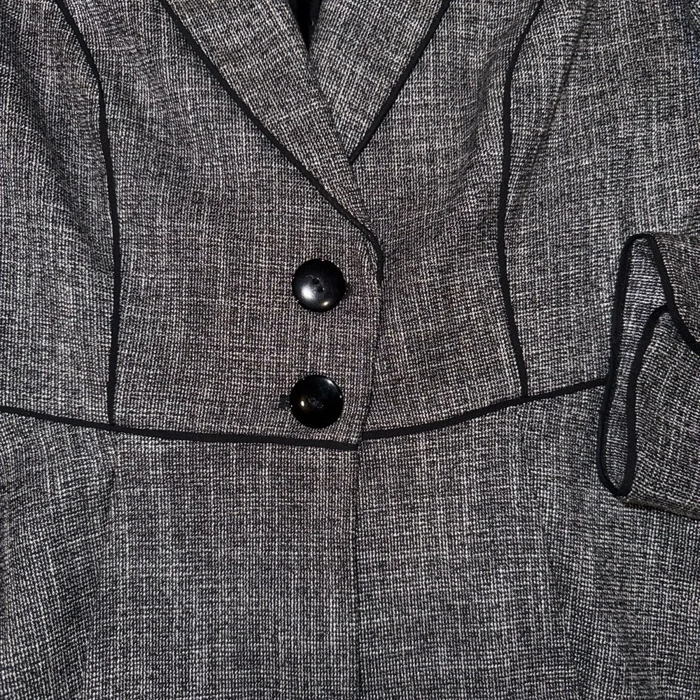 White House Black Market Charcoal Blazer Size 2